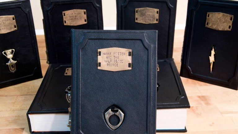 Harry Potter obtiene su edición más lujosa, horrocruxes incluidos, gracias a una fan