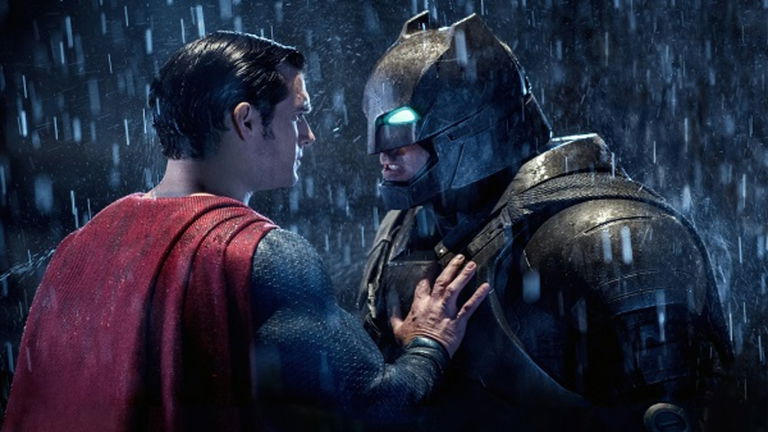 Formas con las que Batman podría acabar con Superman