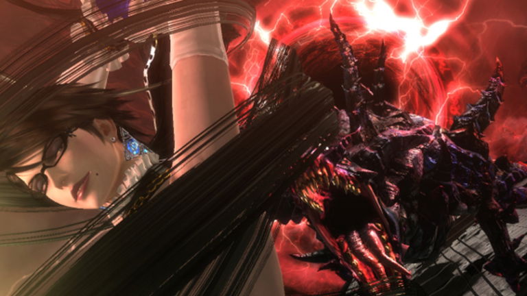 ¿En qué idioma habla Bayonetta para hacer las invocaciones?