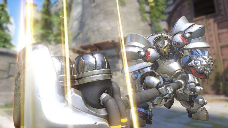 Overwatch: Reportan expulsiones por inactividad solo por jugar con Reinhardt