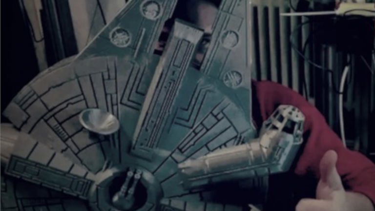 Star Wars: Un fan hace una enorme réplica del Halcón Milenario con una impresora 3D