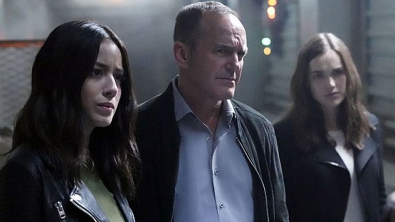 Agentes de S.H.I.E.L.D. recupera a un supervillano que introdujo en su primera temporada