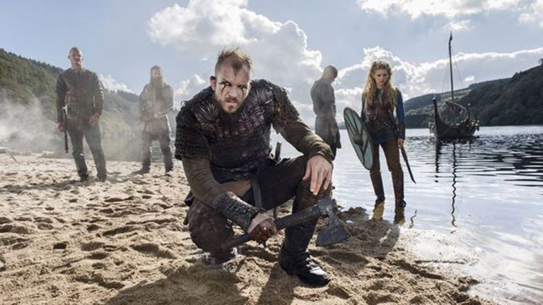Vikingos: Así se forja el hacha de Ragnar Lothbrok en la vida real