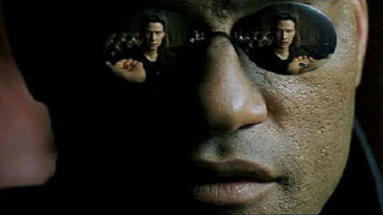 Sonic se cuela en Matrix en el último anuncio de la película