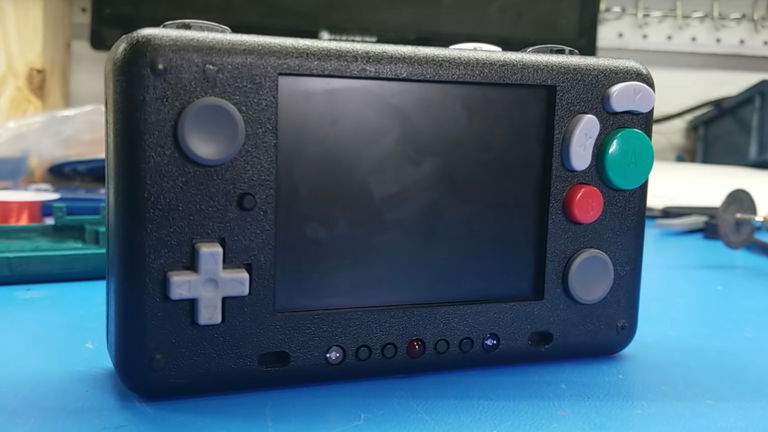 Un youtuber crea una consola portátil compatible con GameCube y Wii