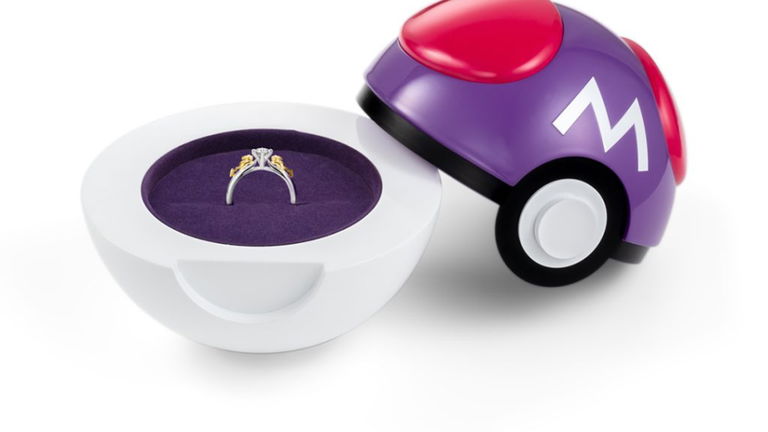Pide matrimonio a tu pareja con una Master Ball de Pokémon