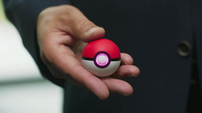 Nintendo renueva la Poké Ball Plus entre rumores del retorno de Pokémon Perla y Diamante