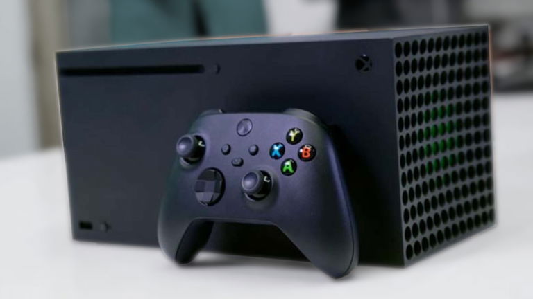 Microsoft se burla del modo para poner PS5 en horizontal y después borra el tuit
