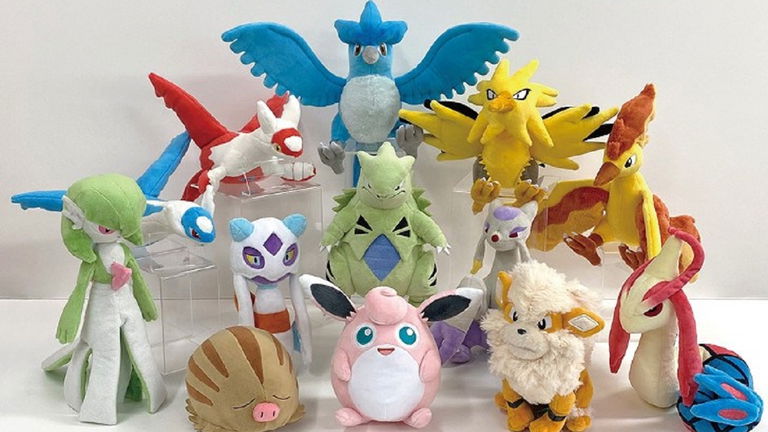 El mundo de los peluches Pokémon se amplía con esta nueva colección que querrás tener
