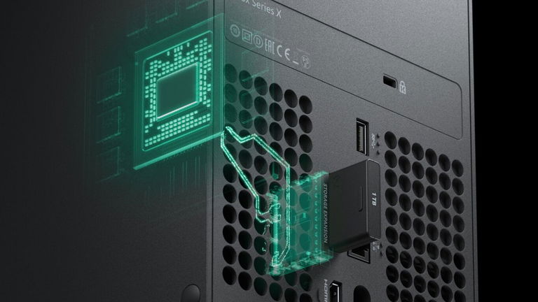 Xbox lanza un dardo a PlayStation por el método para ampliar memoria de PS5