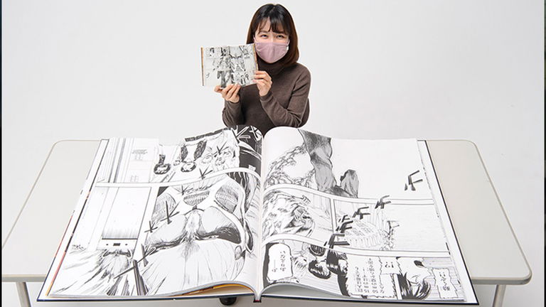 Este manga de Ataque a los Titanes pesa más de 13 kilos y cuesta casi 1200 euros