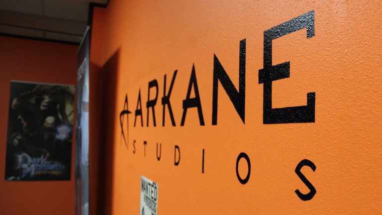 La oficina de Arkane Studios, perteneciente a Xbox, tiene más juegos de PlayStation en su estantería