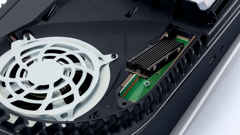Amplía el almacenamiento de tu PS5 con este SSD que tiene un descuento de infarto