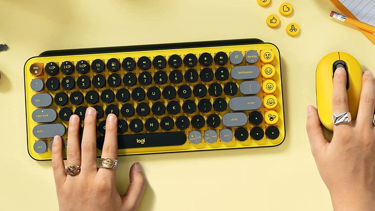 Sé diferente: el teclado mecánico inalámbrico más 'chic' del momento tiene descuentazo