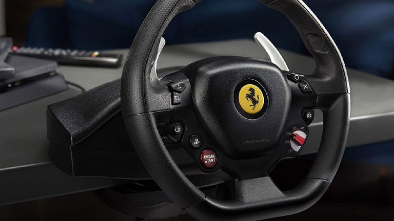 Para PS4, PS5 y PC: este impresionante volante de carreras Thrustmaster cae por debajo de los 100 euros