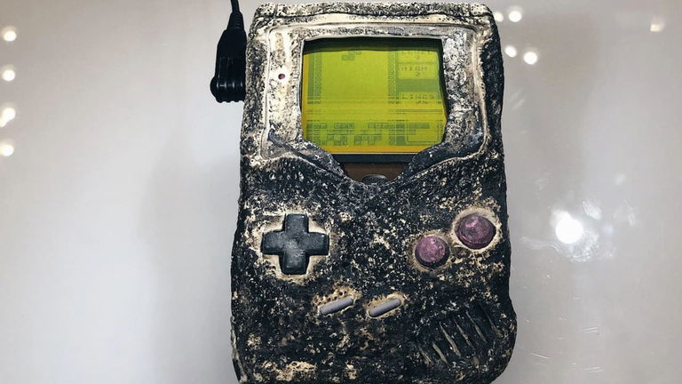 Nintendo ha retirado la Game Boy destrozada que estaba en el museo de Nueva York