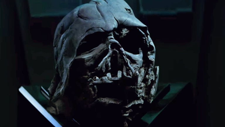 El próximo libro de Star Wars explicará por qué Kylo Ren posee el casco de Darth Vader
