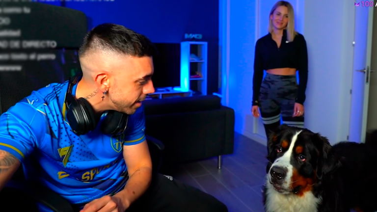 DjMaRiiO muestra los trucos que le ha enseñado a su perro y su chat alucina