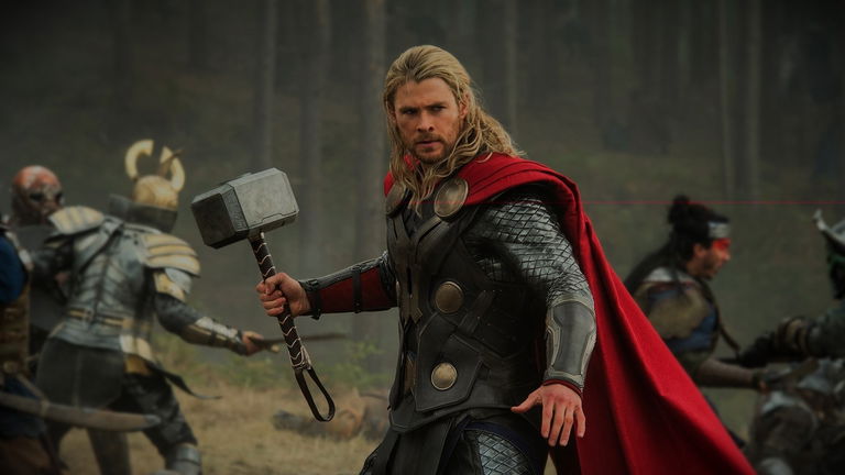 Este icónico y divertido momento de Thor fue completamente improvisado por el actor Chris Hemsworth