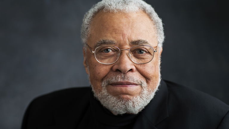 Fallece James Earl Jones: ¿quién era el icónico actor que puso su voz a Darth Vader?