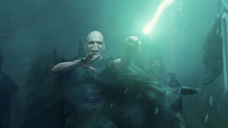 ¿Por qué Voldemort mató a los papás de Harry Potter?