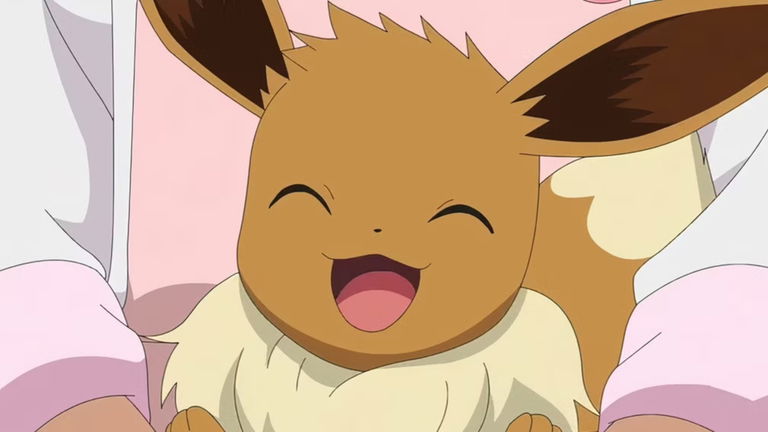 Crean un medallón con forma de Poké Ball que esconde un Eevee en su interior