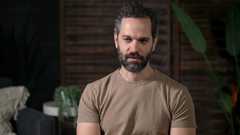 Neil Druckmann, director de Uncharted 3 y The Last of Us, sobre el intento de enlazar ambos juegos: "la cagamos"
