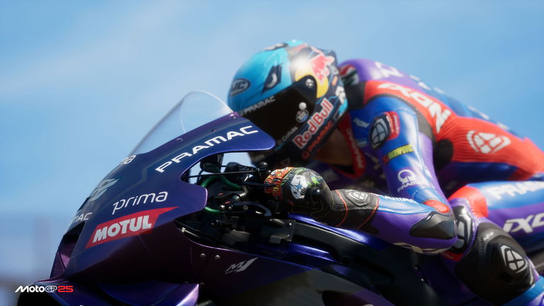 MotoGP 25 presenta su nuevo modo de juego y otras novedades en un extenso tráiler