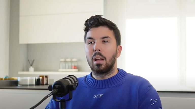 Willyrex revela que se sacó el carné de conducir gracias a GTA V: "no sabía conducir con marchas"